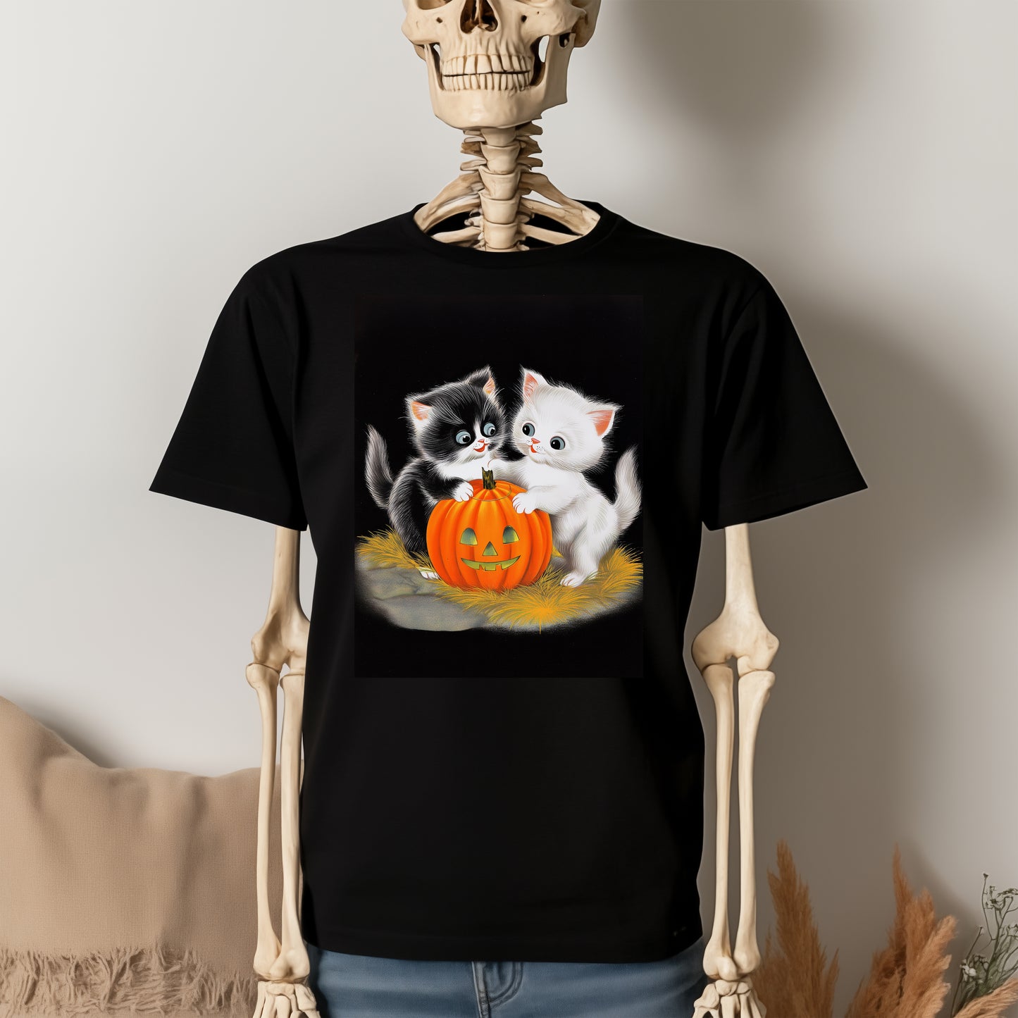 HALLOWEEN VINTAGE CUTE KITTENS