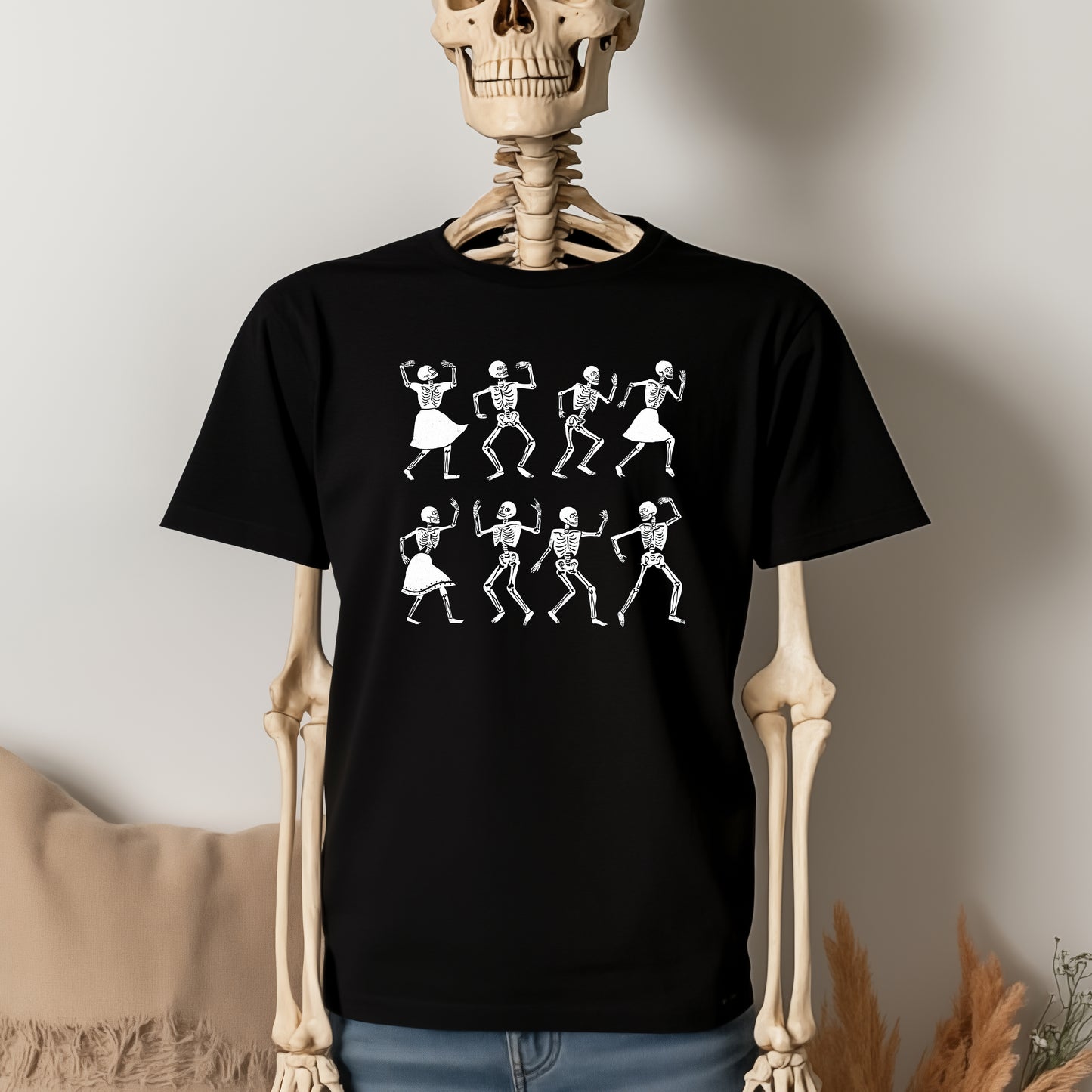 HALLOWEEN DANCING SKELETONS